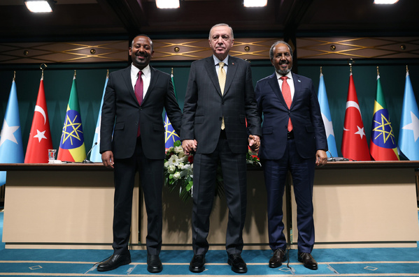 L'Union africaine salue la signature de l'accord entre la Somalie et l'Éthiopie, ainsi que la médiation d'Erdogan