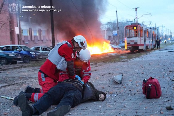 Ukraine: au moins 13 morts dans un bombardement russe sur Zaporijjia