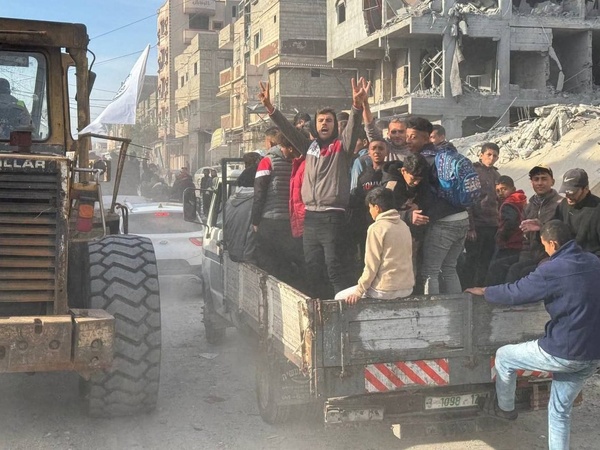 Des milliers de Gazaouis déplacés retournent chez eux au premier jour du cessez-le-feu