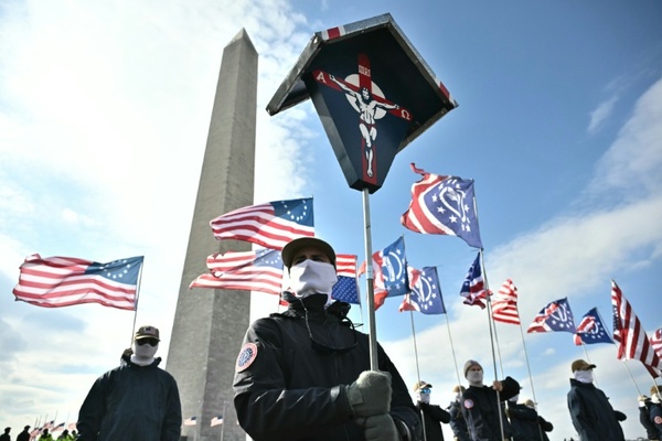 Des dizaines de milliers de militants anti-avortement manifestent à Washington, encouragés par Trump