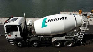 Lafarge en Syrie: le cimentier demande 200 millions d'euros de réparation à son ex-PDG