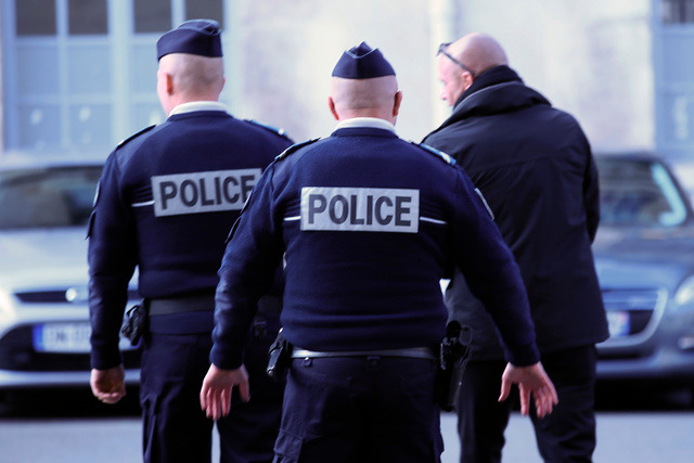 Enquête sur la manifestation sauvage de policiers à Paris