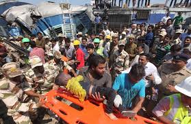 Près de 100 morts dans un accident de train dans le nord de l'Inde