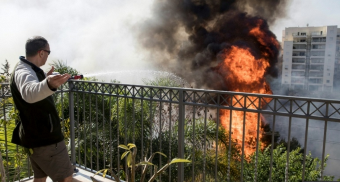 ISRAEL : Douze suspects arrêtés après les feux, 80.000 évacués