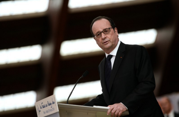 PRESIDENTIELLE 2017: Hollande renonce et éclaircit un peu la voie à gauche