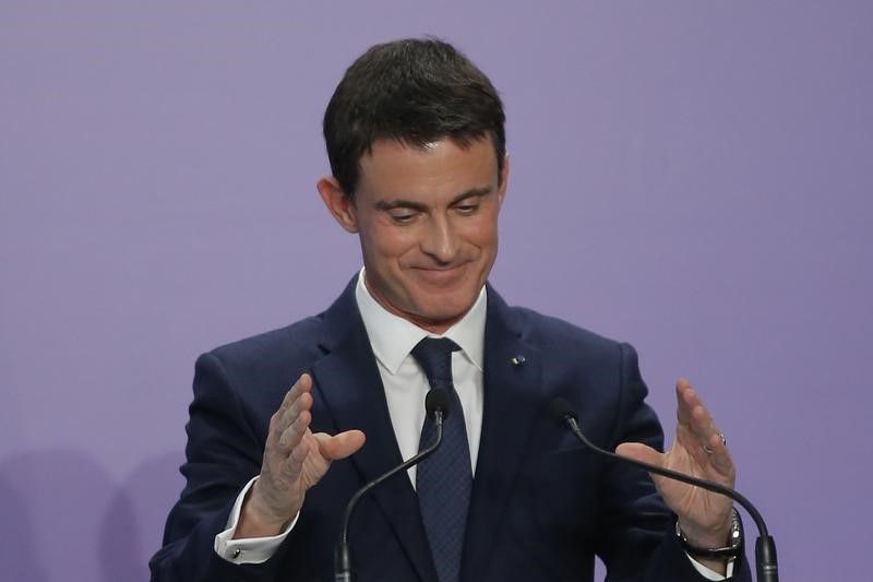 Voie ouverte, mais sinueuse, pour une candidature Valls