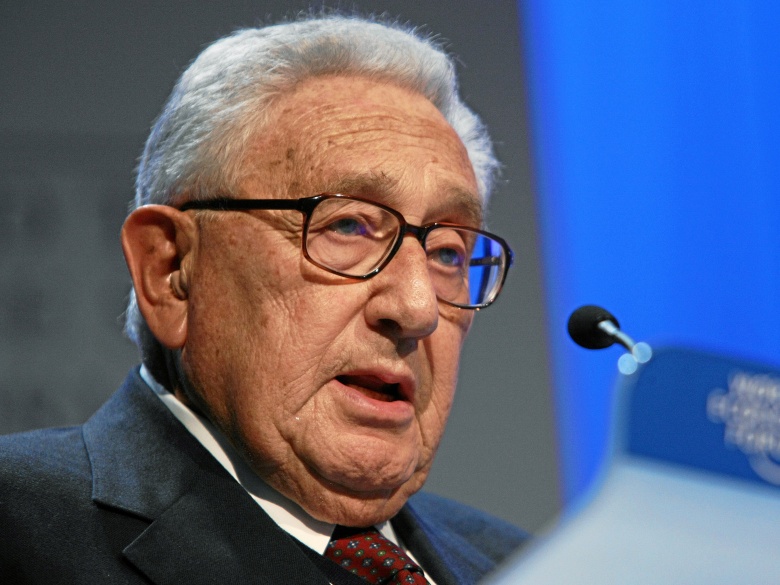Kissinger "impressionné" par le calme de Pékin face aux initiatives de Trump