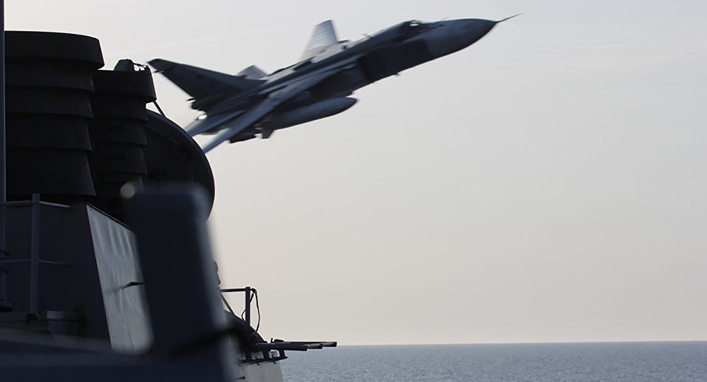 Incidents entre des chasseurs russes et un navire américain en mer Noire