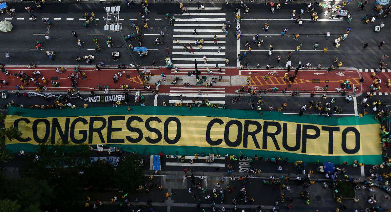 Brésil: l'argent de la corruption récupéré pour payer des retraités