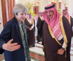 Theresa May en quête d'argent frais en Arabie saoudite