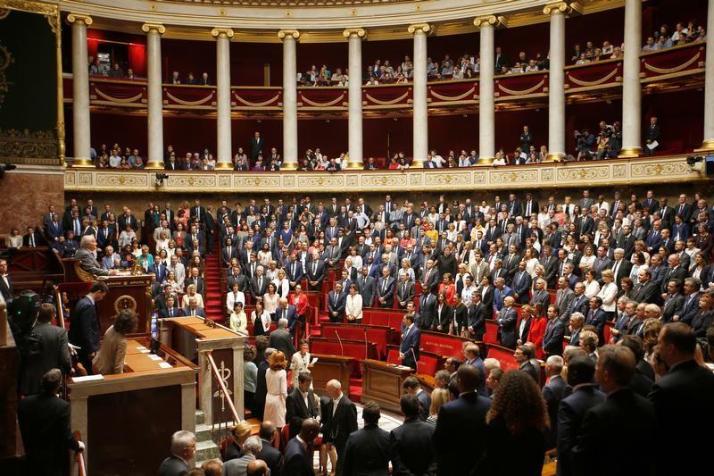 L'Assemblée vote l'interdiction des emplois familiaux