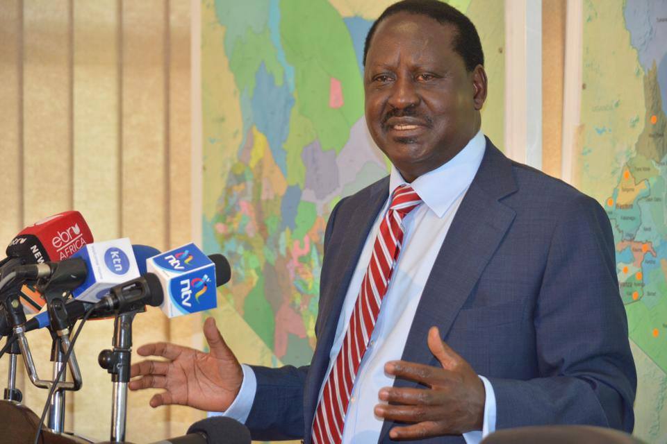 Kenya: Raila Odinga exige le départ des « hyènes » de la Commission électorale