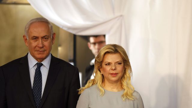 Israël: la justice ouvre la voie à un procès contre Mme Netanyahu