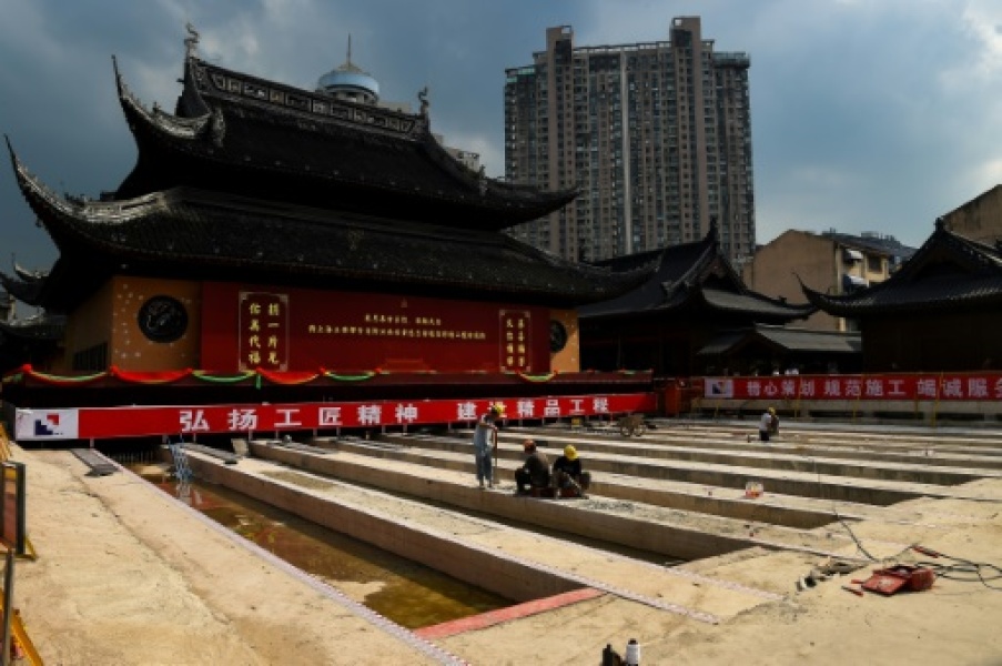 Chine: un temple de 2.000 tonnes déplacé sur 30 mètres