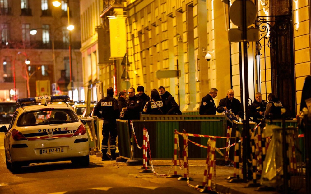 Vol de plusieurs millions d'euros de bijoux au Ritz à Paris