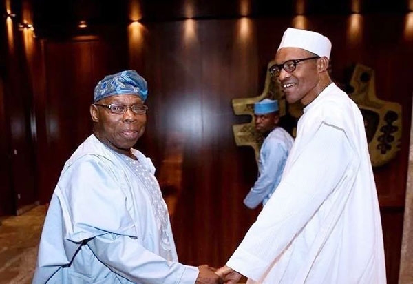 Obasanjo demande à Muhammadu Buhari de ne pas se représenter