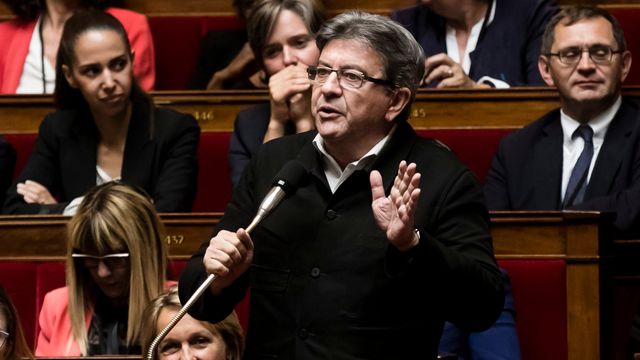 Mélenchon et les députés de LFI avaient refusé de mettre la cravatte.