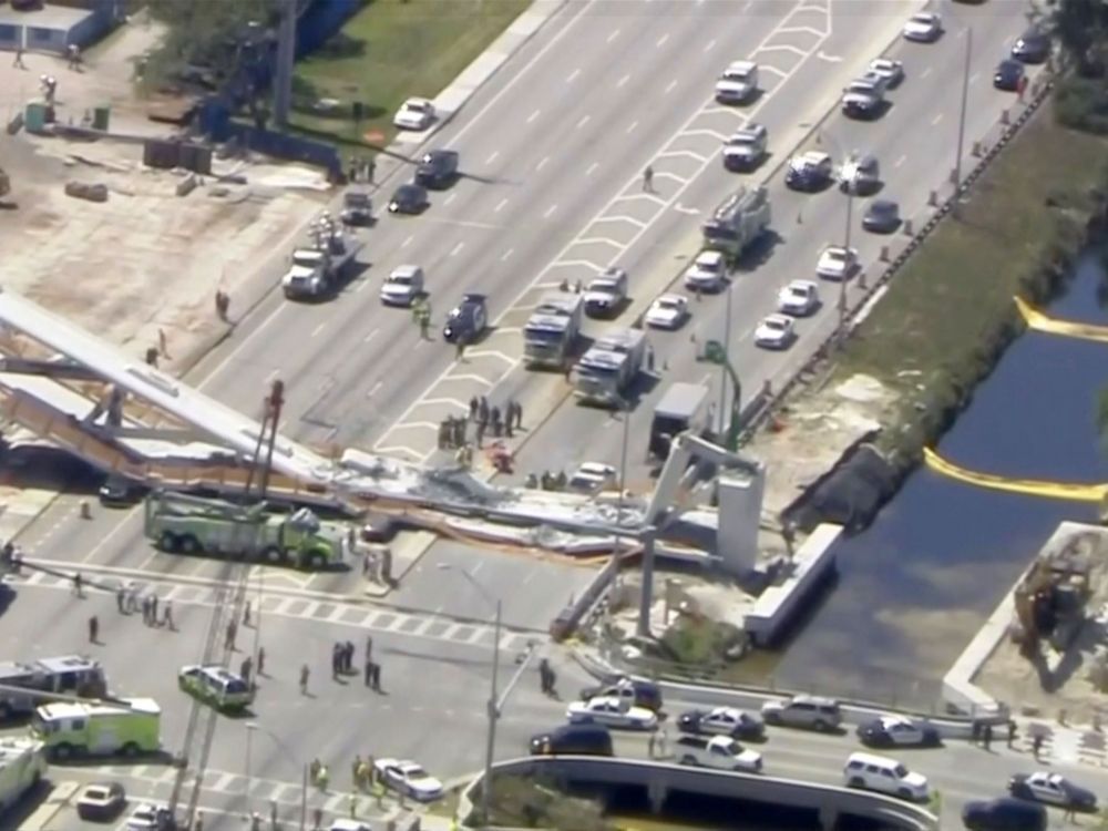 Effondrement d'un pont en Floride, six à dix morts