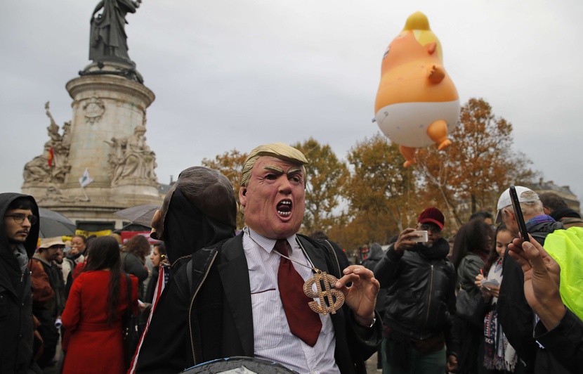 Manifestation "anti-Trump" place de la République à Paris