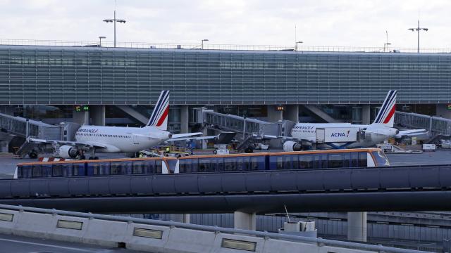 La France va instaurer "une éco-contribution sur le transport aérien" en 2020