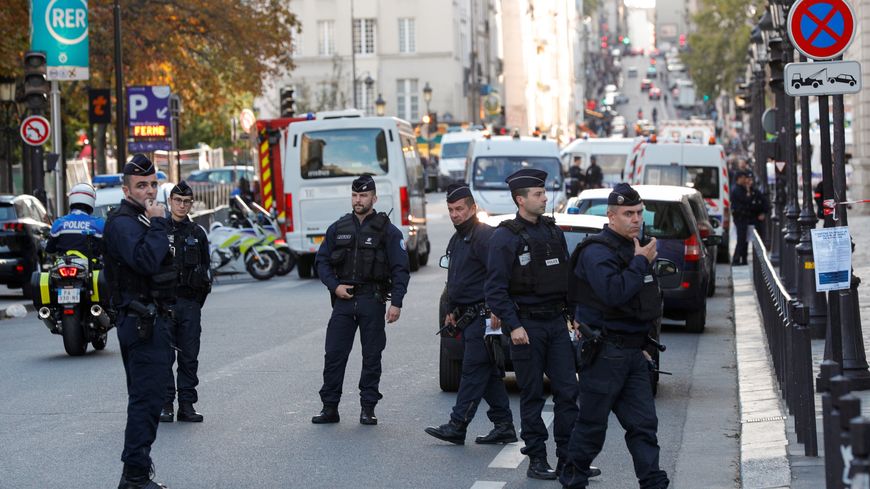 Le parquet antiterroriste prend la main sur l'enquête à la préfecture