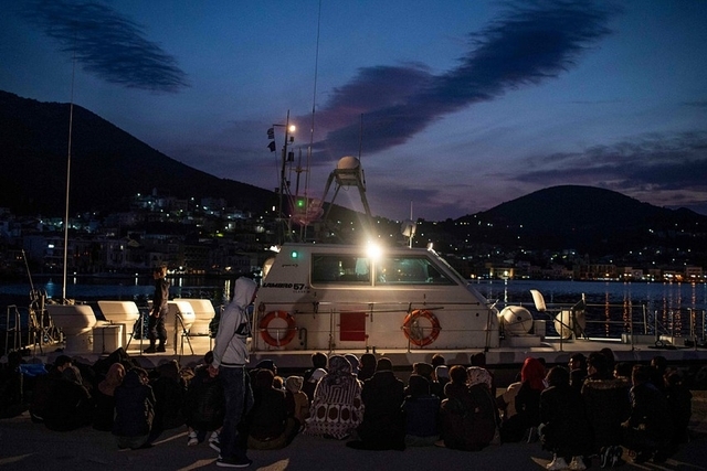 Naufrage évité en Grèce : «Asseyez-vous! Ne bougez pas! Restez calmes!»