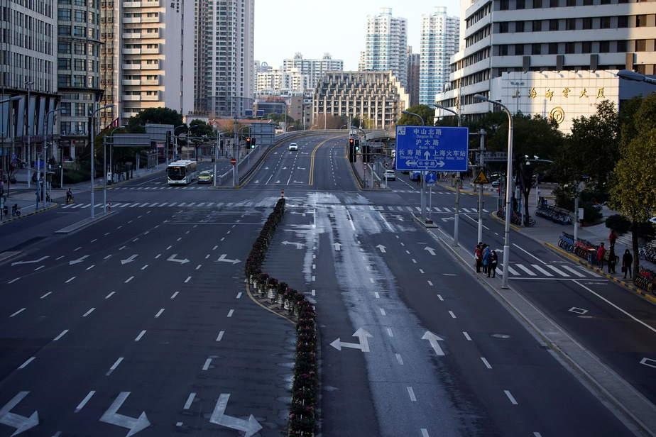 Coronavirus: en Chine, les mesures de confinement se rapprochent de Shanghai