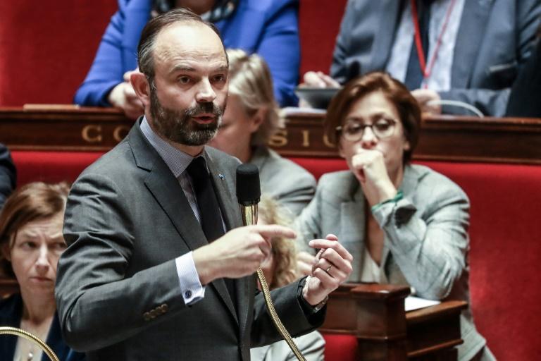 Retraites: Philippe engage sa responsabilité par le 49-3