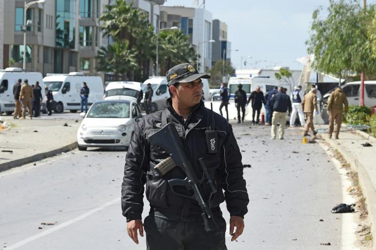 Tunis: un policier tué dans un attentat-suicide devant l'ambassade américaine