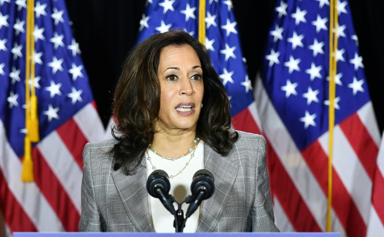 Présidentielle US : Trump évoque l’inéligibilité supposée de Kamala Harris