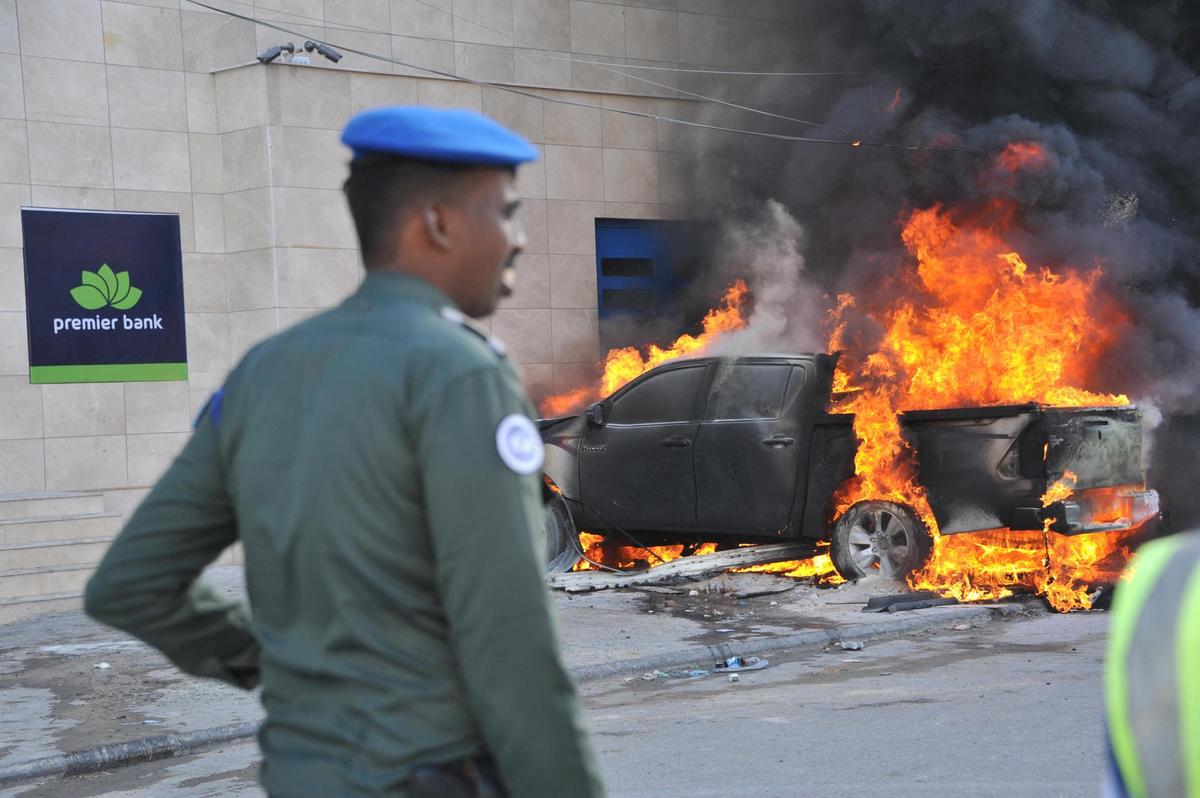 SOMALIE: Attentat meurtrier contre un poste de police à Mogadiscio