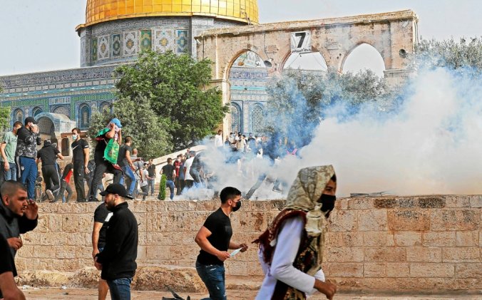 JERUSALEM-EST: Des centaines de Palestiniens encore blessés sur l’esplanade des Mosquées