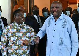 Côte d’Ivoire : Gbagbo rend visite à son ancien rival Bédié, sous le signe de la réconciliation