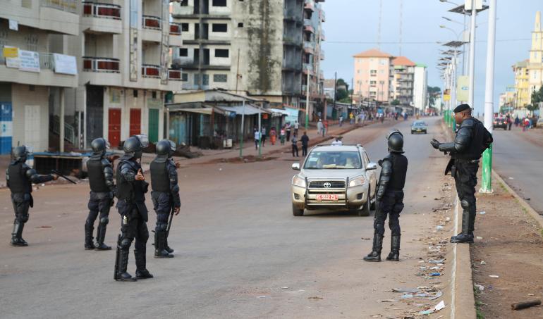 Tirs nourris dans le centre de Conakry: des affrontements entre les Forces spéciales et des unités de l'armée