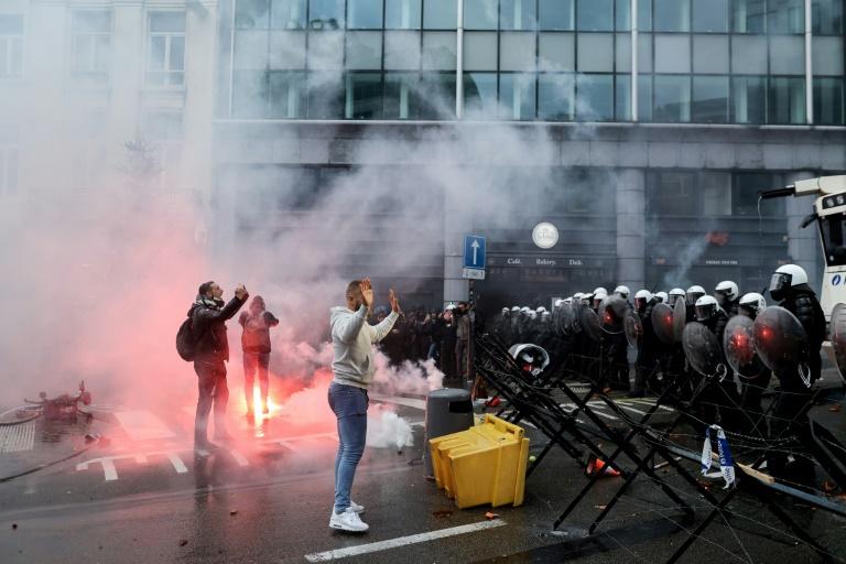 Bruxelles - Des heurts lors d’une manifestation contre les mesures anti-COVID-19