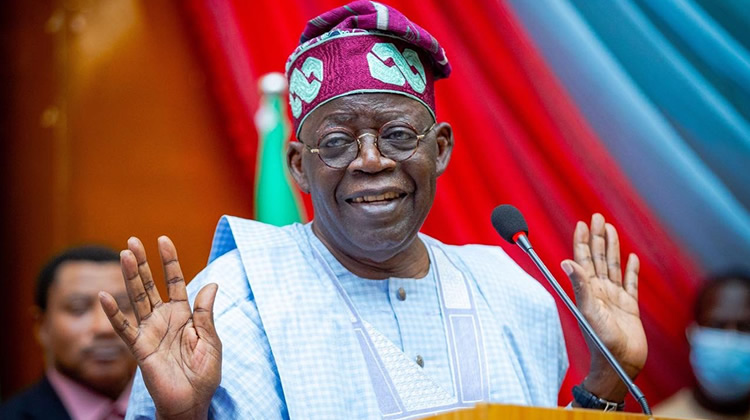 Présidentielle au Nigeria: Bola Tinubu creuse son avance malgré les accusations de fraude