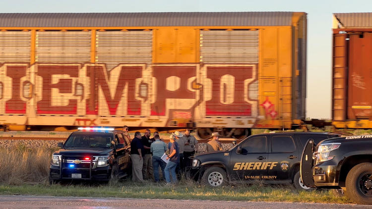 Etats-Unis: deux morts parmi une quinzaine de migrants enfermés dans un train