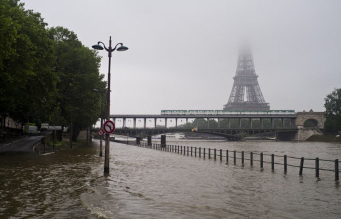 De fortes pluies s’abattent sur Paris, des quartiers inondés