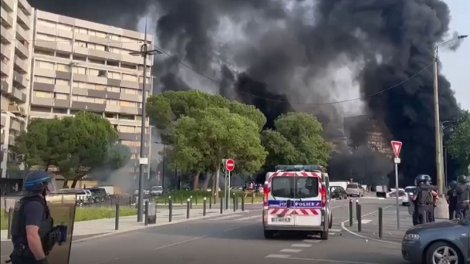 Adolescent tué à Nanterre : nouvelle soirée émaillée de violences dans plusieurs villes de France