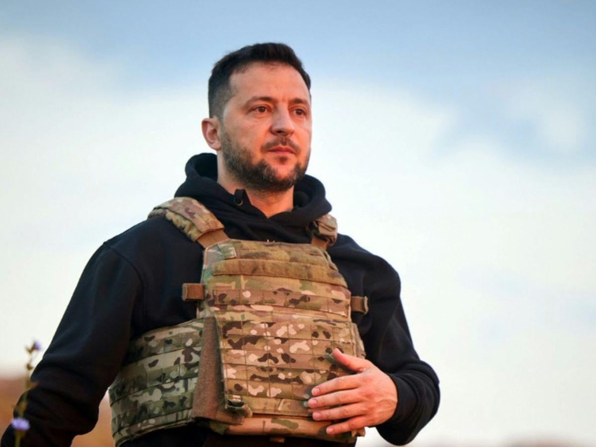 Guerre en Ukraine, jour 500 - Zelensky célèbre le courage, nouveau bombardement russe meurtrier