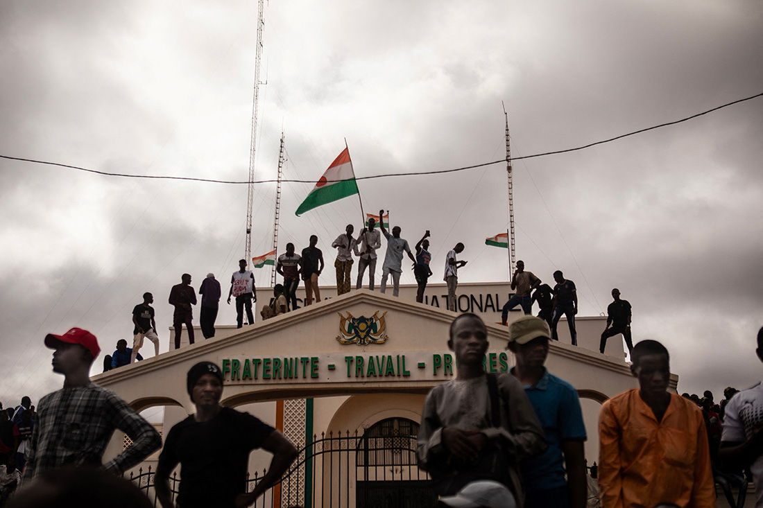 Niger: la junte rompt la coopération militaire avec Paris, recherche de sortie de crise