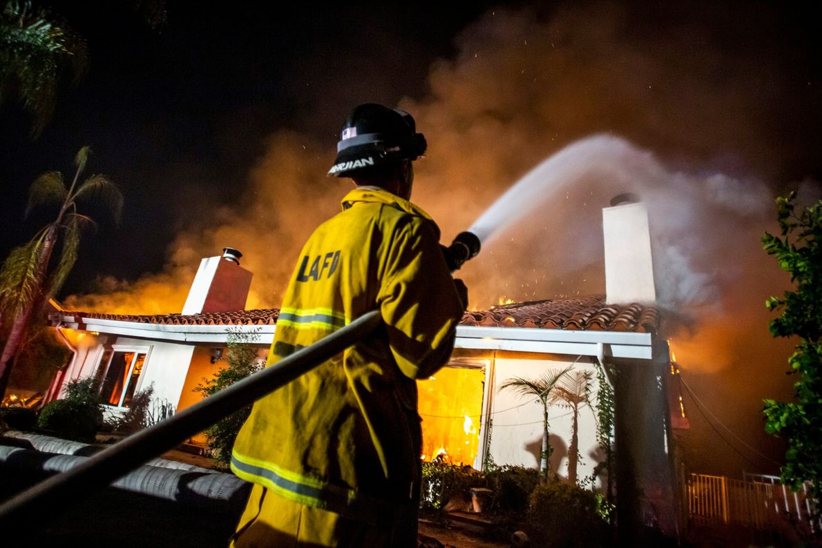 ​Incendies à Hawaï: 1100 personnes portées disparues