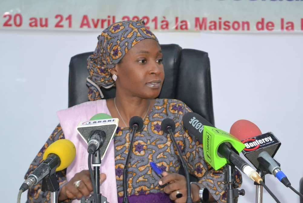 La journaliste Samira Sabou