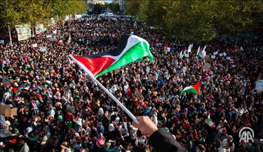 Marche pour Gaza à Paris : le député de La France Insoumise Éric Coquerel appelle à un cessez-le-feu immédiat à Gaza