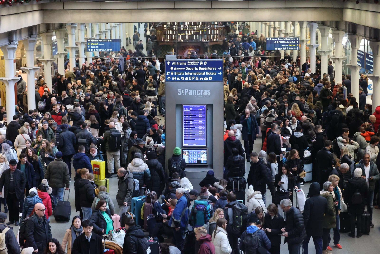 Tunnel inondé - Reprise dimanche du trafic Eurostar, 30 000 voyageurs bloqués samedi