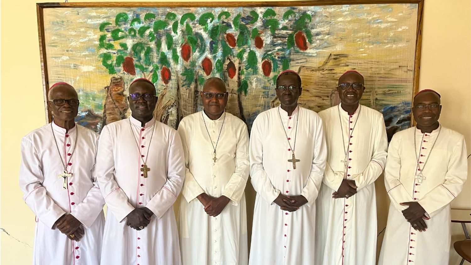 Monseigneur Benjamin Ndiaye, chef de l'Eglise catholique du Sénégal comte a cote avec d'autres évêques sénégalais