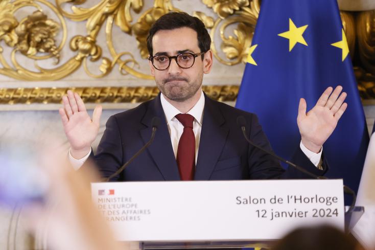 Stéphane Séjourné, nouveau chef du Quai d'Orsay. Sa nomination suscite de nombreuses interrogations.