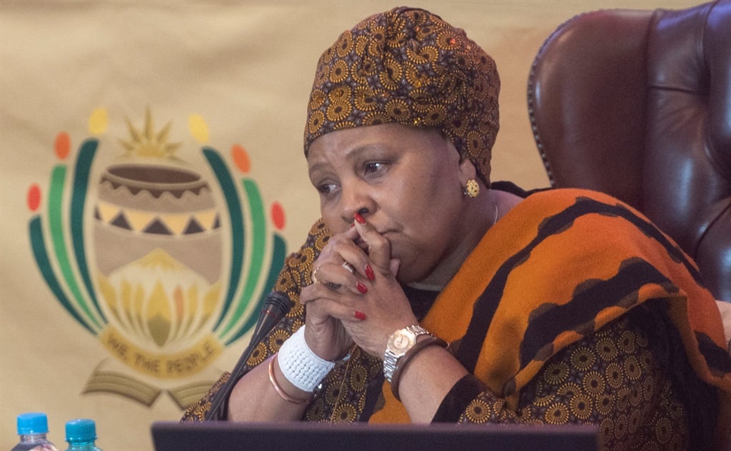 Nosiviwe Mapisa-Nqakula