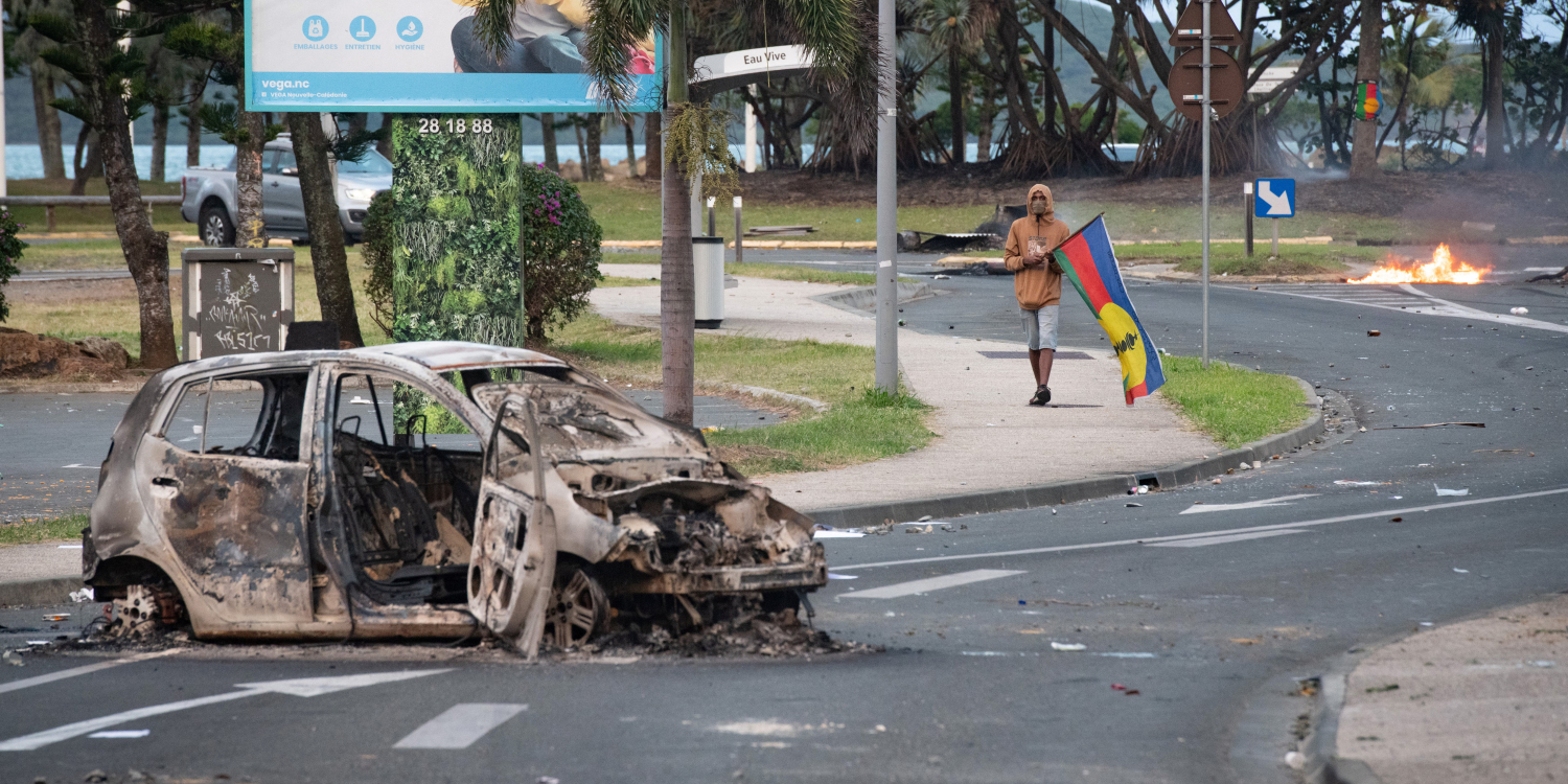 Nouvelle-Calédonie - Emmanuel Macron en route, incendies dans la nuit à Nouméa