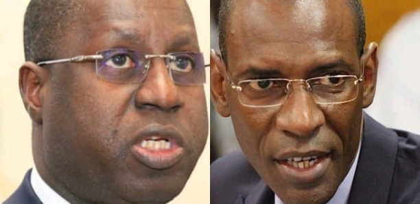 Abdou Karim Sall (g) et Abdoulaye Daouda Diallo, les deux ministres qui ont signé le contrat d'armement avec un trafiquant notoire.